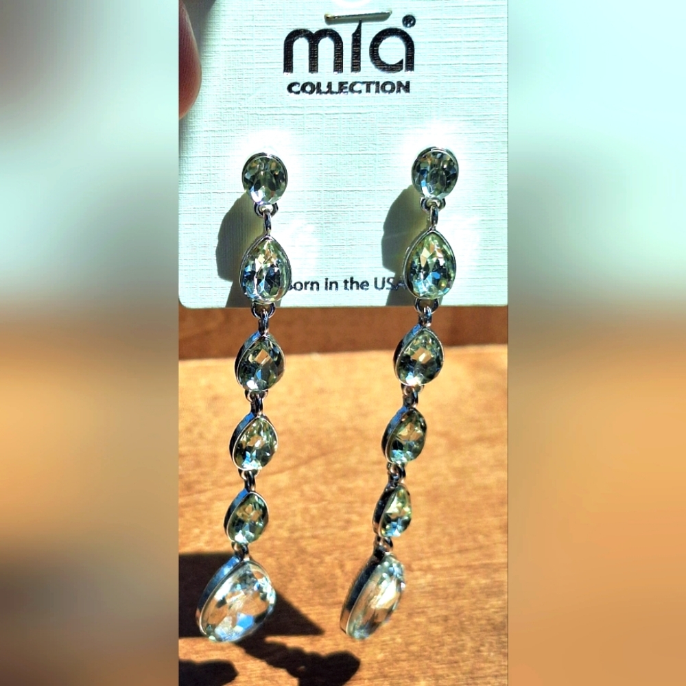 Mia Collection Silver Dangle Teardrop Earrings